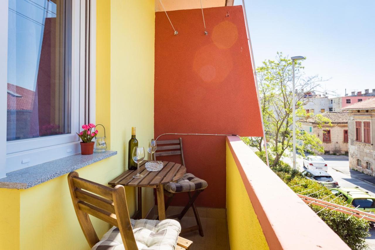 Sunny Apartment Ili Near Amfiteatar พูลา ภายนอก รูปภาพ